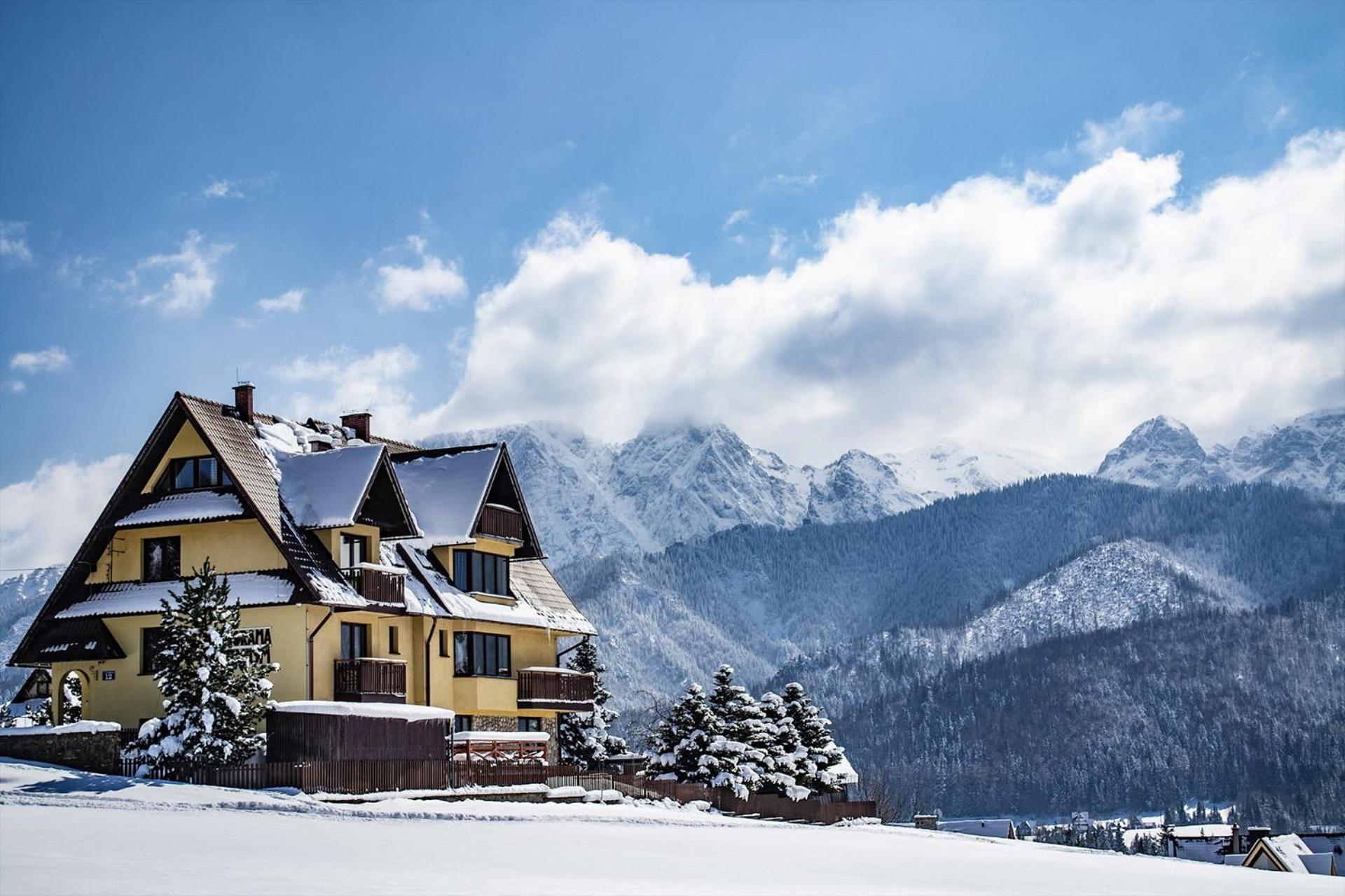 コシチェリスコ Panorama Premium Bed & Breakfast エクステリア 写真